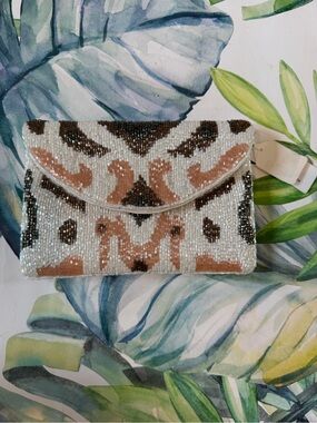 Beaded clutch with chain - NWT